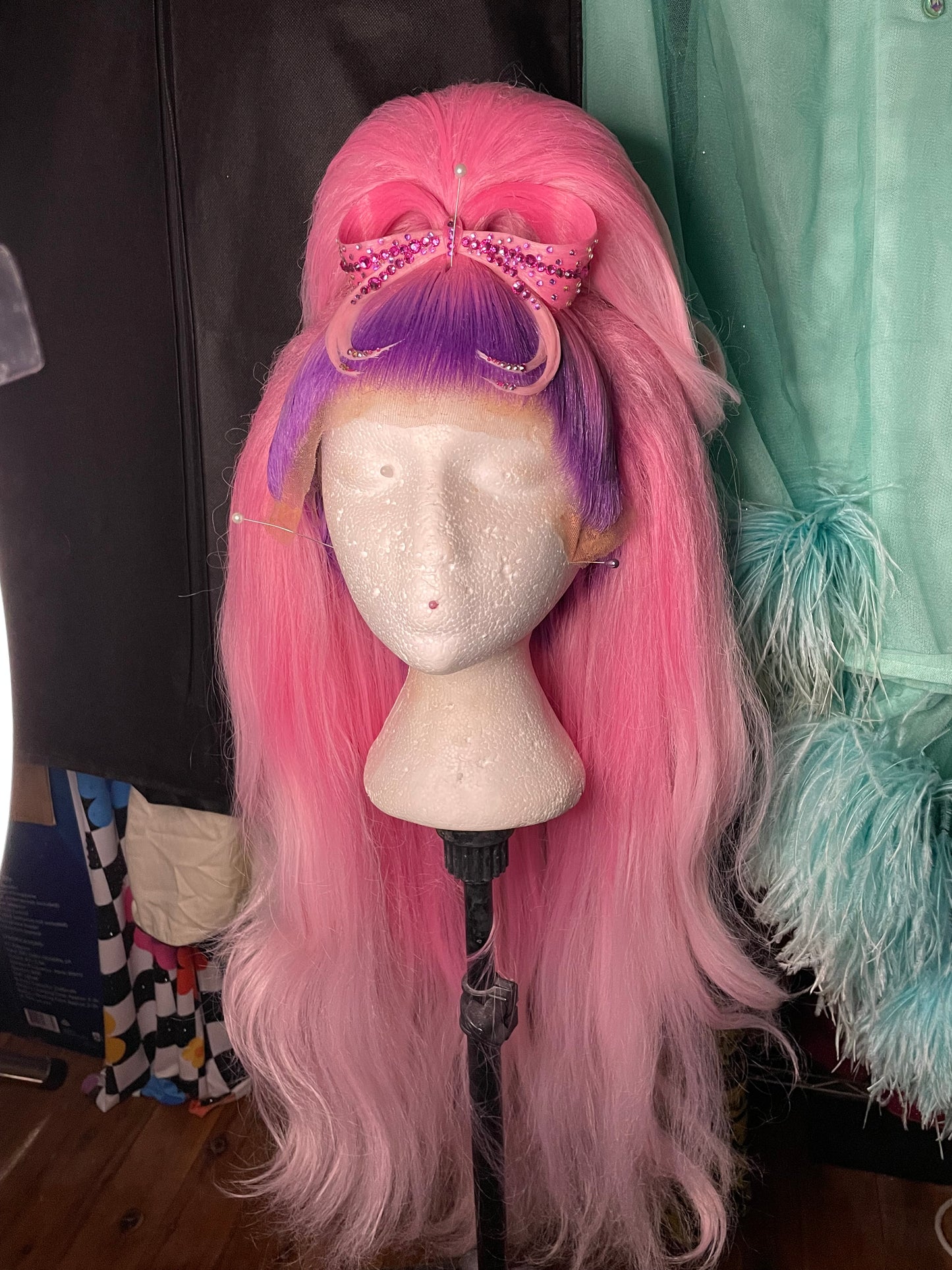 Preowned wig: Wigs By Vanity in Heidilicious